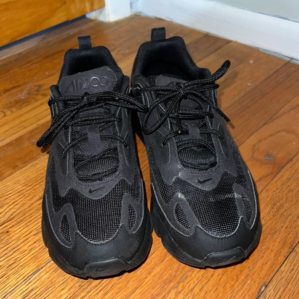 Nike Air Max 200 “ Triple Black”